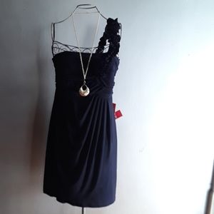 One shoulder dress